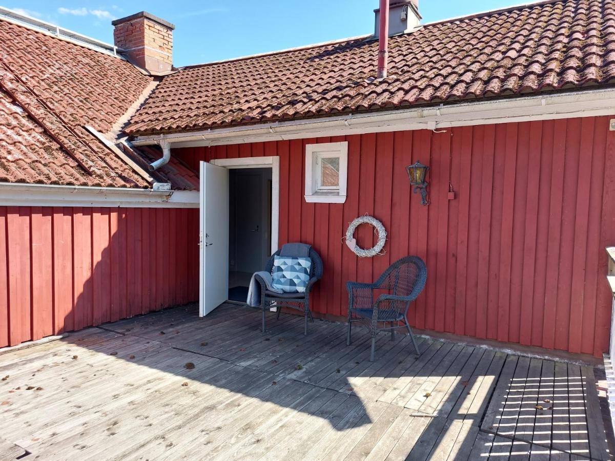 Flora Dekor Gaestgard, Lenagarden Guest House Alingsas Bagian luar foto